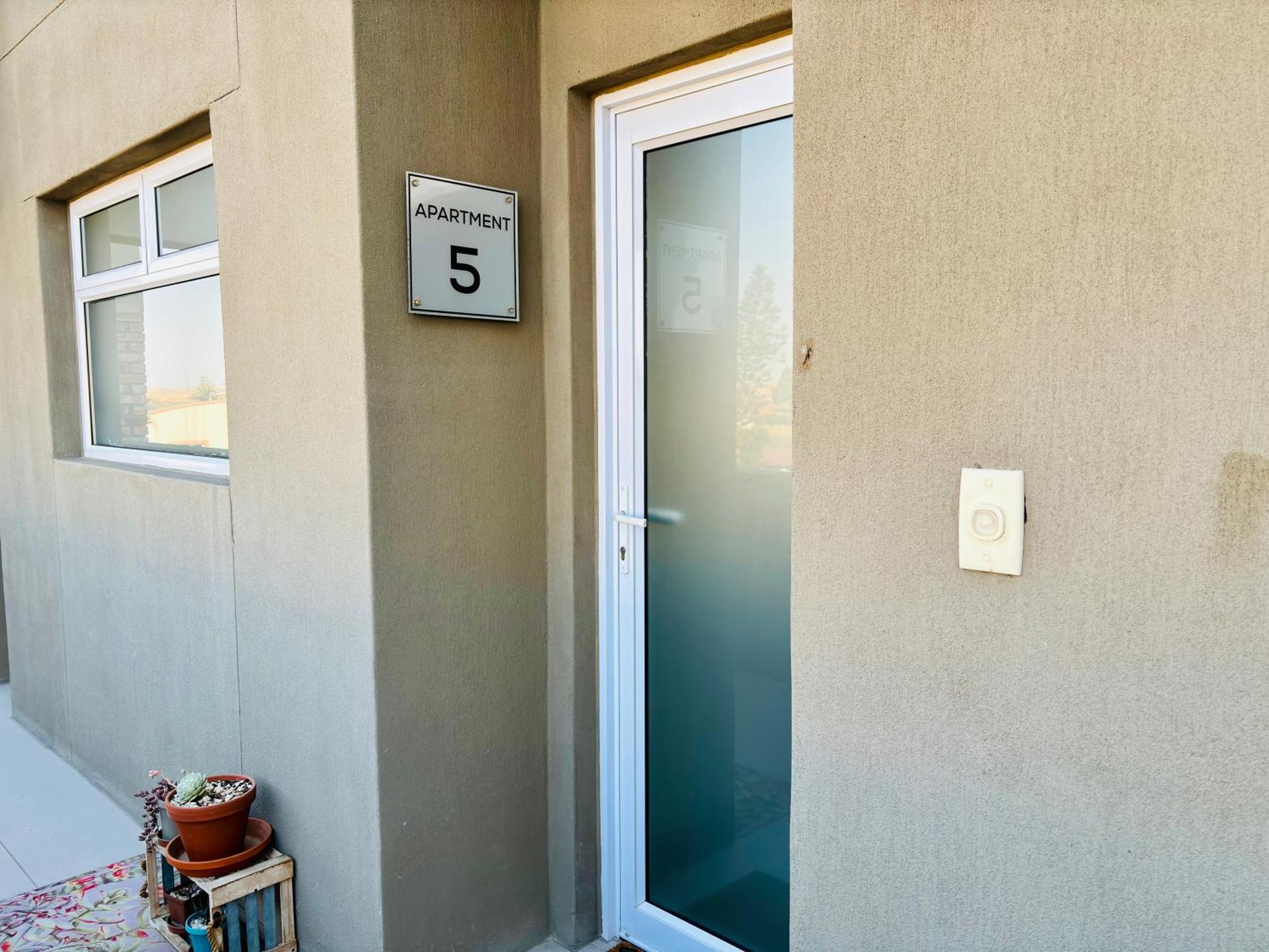 شقة Bright & Stylish Self Catering Swakopmund Cbd المظهر الخارجي الصورة